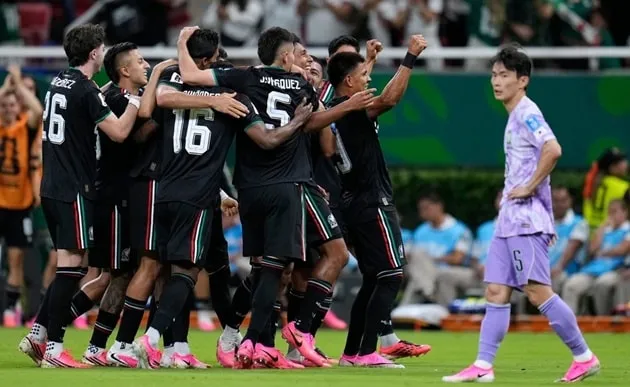 Mexico hạ H&agrave;n Quốc bằng b&agrave;n thắng từ sai lầm thủ m&ocirc;n, sớm ghi t&ecirc;n v&agrave;o v&ograve;ng 1/16 World Cup 2026- Ảnh 1.