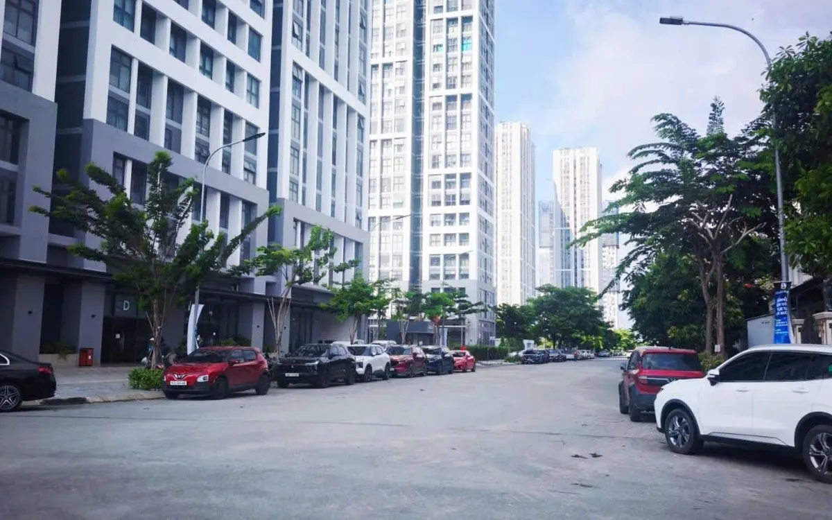 Nhiều chung cư thứ cấp tại TP Hồ Chí Minh được người mua đầu tư rao chuyển nhượng với giá thấp hơn kỳ vọng hàng trăm triệu đồng. Ảnh: Đ.H