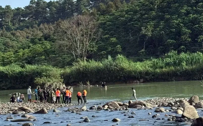 Vụ việc 3 người mất tích khi đi tắm trên sông Đồng Nai xảy ra tại khu vực giáp ranh giữa xã Phúc Thọ Lâm Hà và xã Đinh Trang Thượng, đều thuộc tỉnh Lâm Đồng. (Ảnh: TTXVN phát)