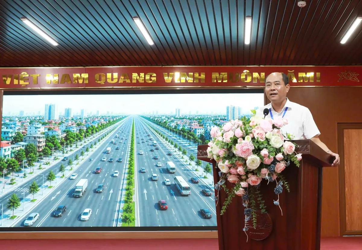 Dự &aacute;n Trục kh&ocirc;ng gian Quốc lộ 1A: Người d&acirc;n Định C&ocirc;ng ủng hộ chủ trương, mong muốn đảm bảo quyền lợi - Ảnh 1.