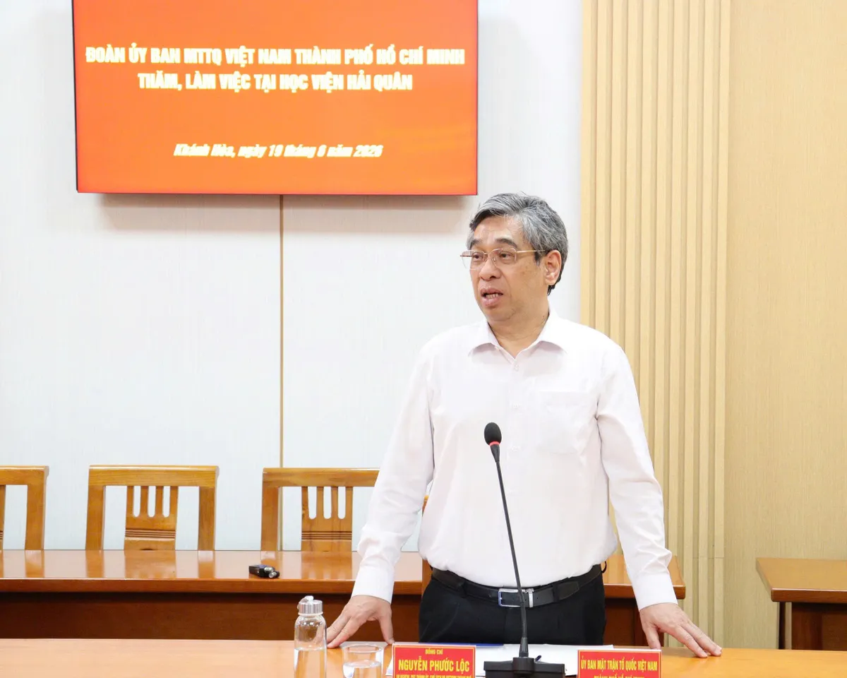 Thắt chặt t&igrave;nh qu&acirc;n d&acirc;n, chung tay bảo vệ vững chắc chủ quyền biển, đảo Tổ quốc- Ảnh 2.