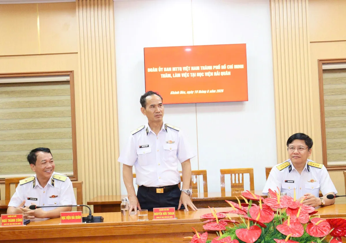 Thắt chặt t&igrave;nh qu&acirc;n d&acirc;n, chung tay bảo vệ vững chắc chủ quyền biển, đảo Tổ quốc- Ảnh 1.