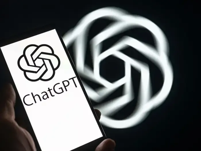 ChatGPT lần đầu giảm dưới 50% thị phần: Thị trường AI bước v&agrave;o giai đoạn cạnh tranh đa nền tảng- Ảnh 1.