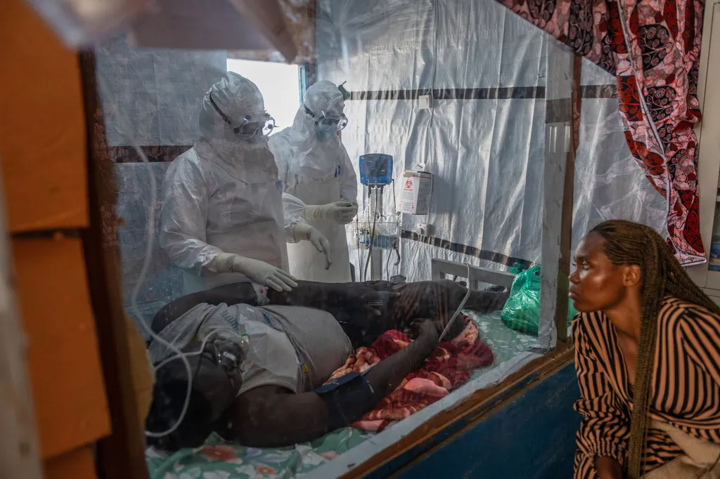 Lo ngại dịch Ebola l&acirc;y lan nhanh tại Congo- Ảnh 1.