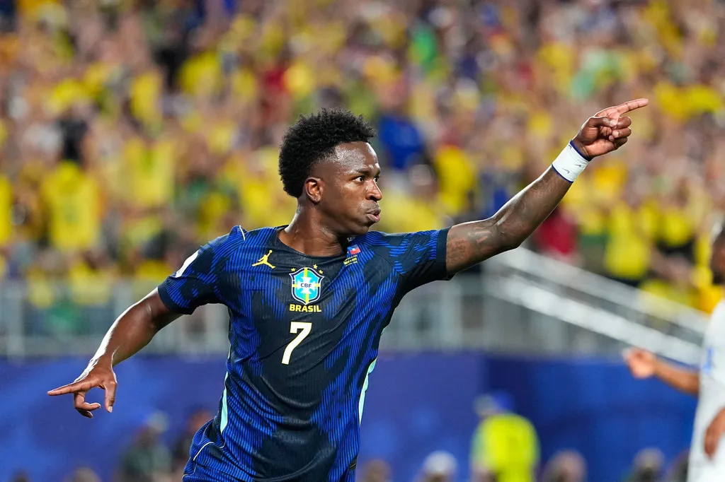 Vin&iacute;cius J&uacute;nior gi&uacute;p Brazil trở lại đ&uacute;ng hướng sau trận mở m&agrave;n World Cup nhạt nhẽo- Ảnh 1.