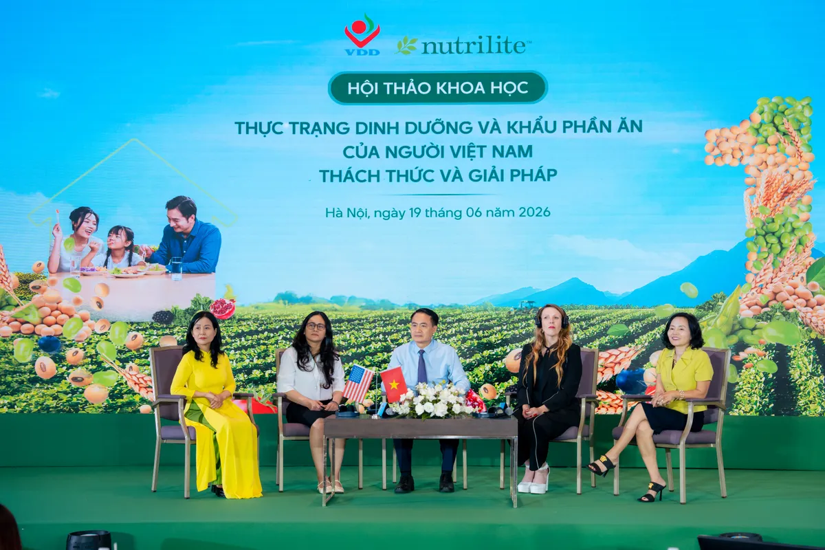 Dinh dưỡng trước g&aacute;nh nặng k&eacute;p: Thừa c&acirc;n tăng, thiếu vi chất vẫn phổ biến- Ảnh 1.