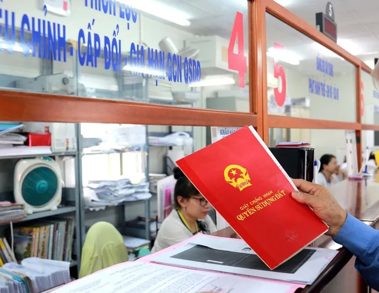 Thủ tục đất đai, đầu tư tăng tốc nhờ phân cấp mạnh về cơ sở - Ảnh 2.