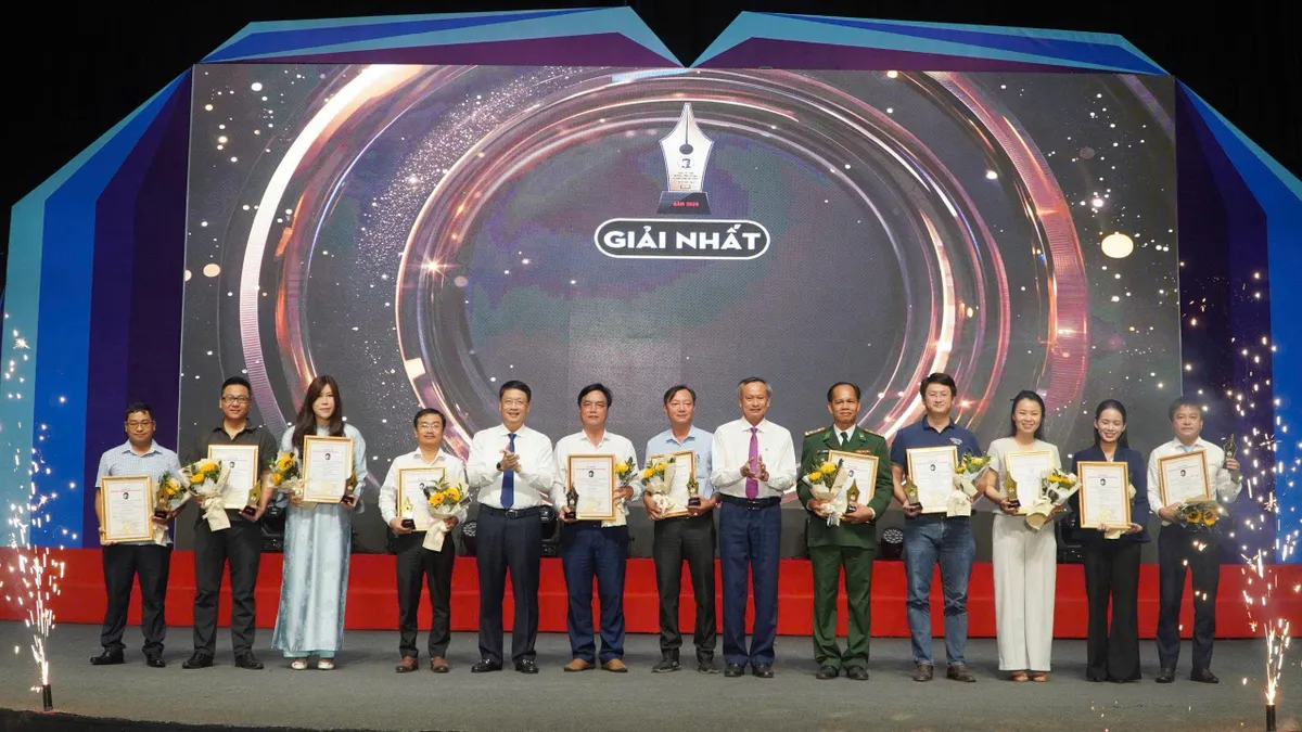 Dấu ấn đậm n&eacute;t từ Giải B&aacute;o ch&iacute; Huỳnh Th&uacute;c Kh&aacute;ng th&agrave;nh phố Đ&agrave; Nẵng lần thứ I- Ảnh 1.