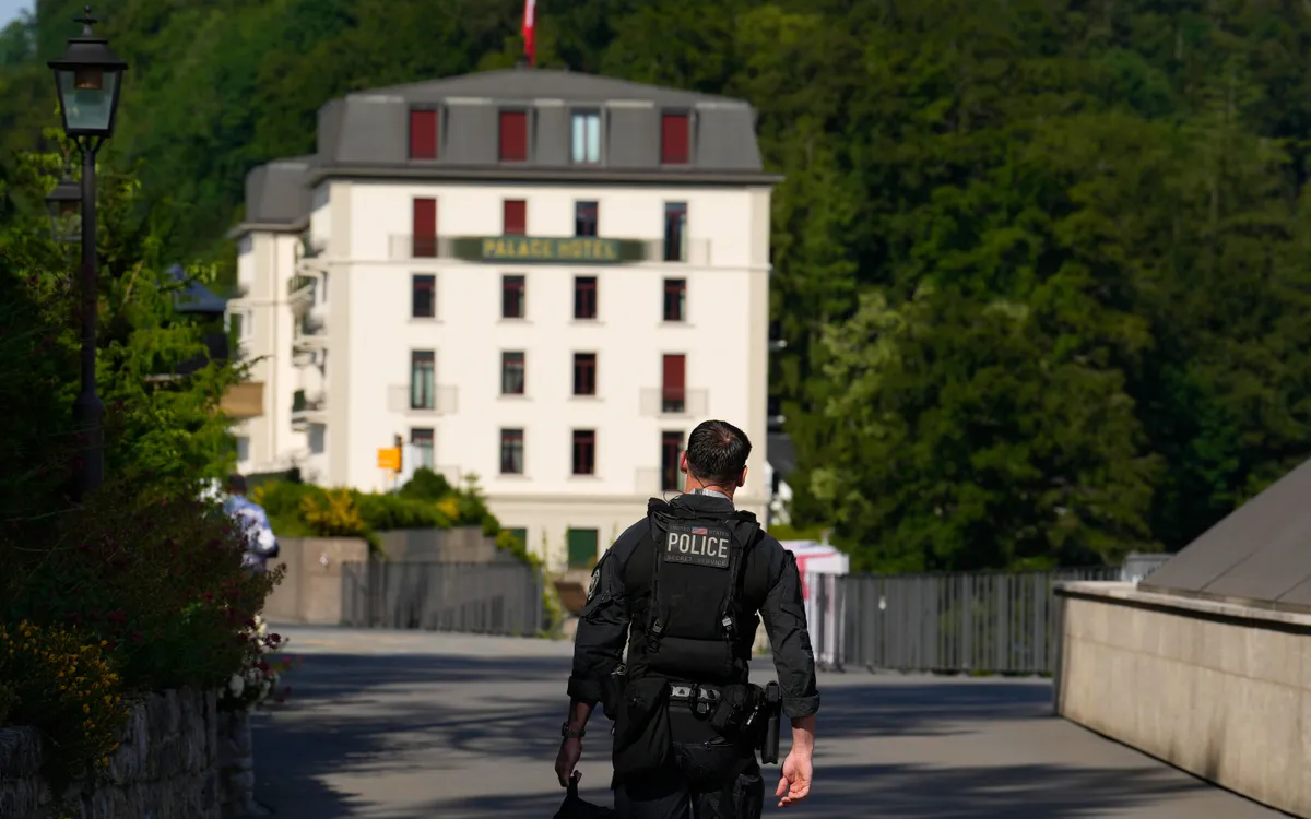 Khách sạn Palace tại khu nghỉ dưỡng Bürgenstock, bang Nidwalden, Thụy Sĩ, nơi diễn ra các cuộc đàm phán Mỹ - Iran, ngày 21/6/2026 (Ảnh AP)
