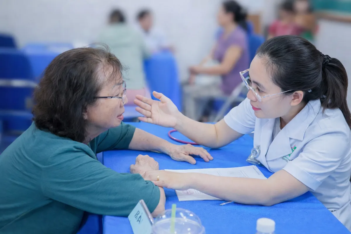 TP Hồ Chí Minh: Hóa giải áp lực cho y tế cơ sở bằng chiến lược đa tầng, đa cực- Ảnh 4.