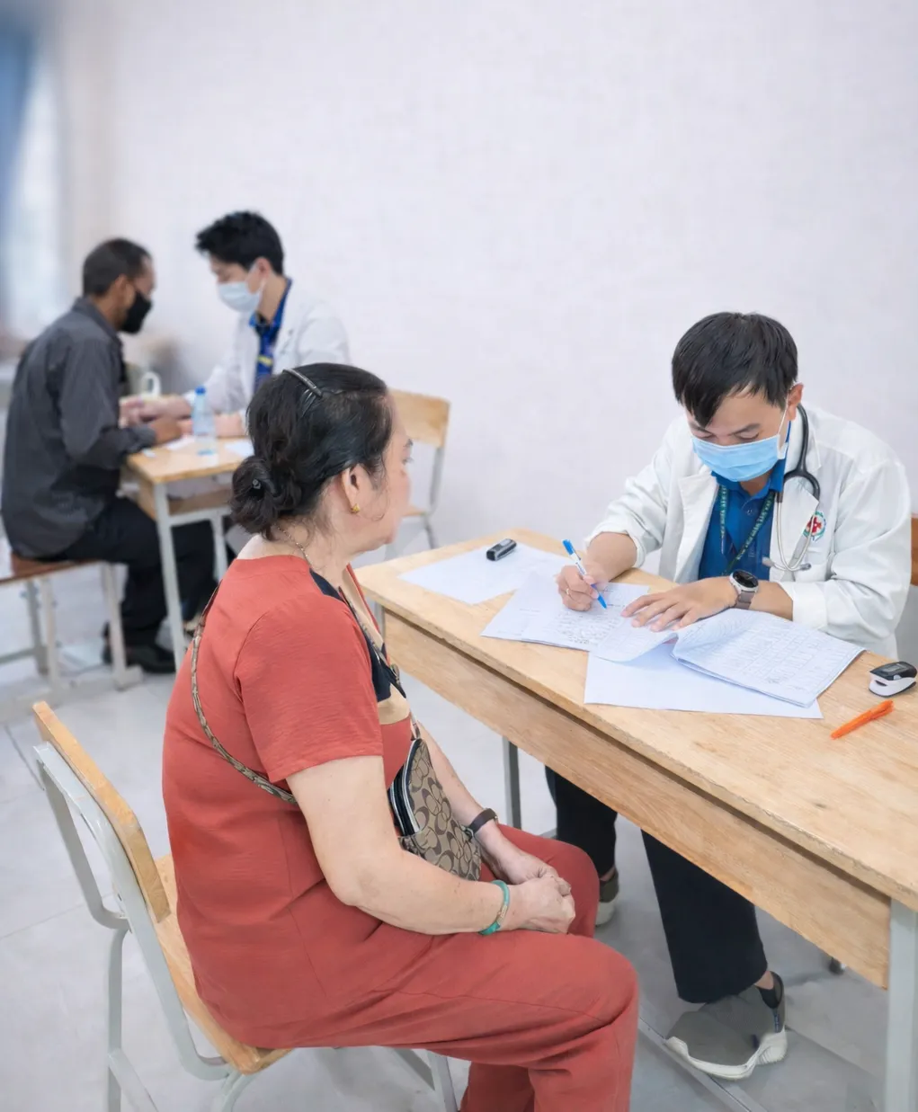 TP Hồ Chí Minh: Hóa giải áp lực cho y tế cơ sở bằng chiến lược đa tầng, đa cực- Ảnh 5.