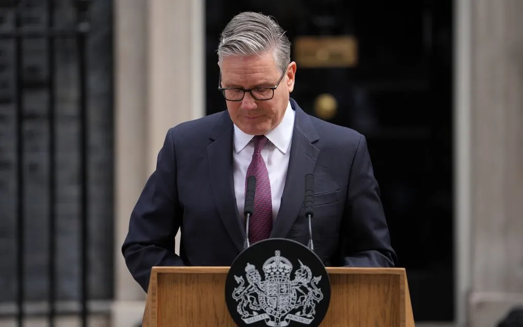 Thủ tướng Anh Keir Starmer tuyên bố từ chức tại London, ngày 22/6/2026 (Ảnh: AP)