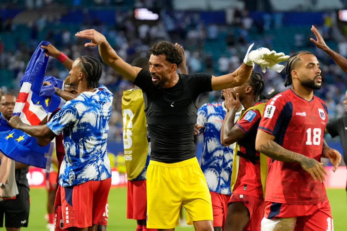 B&igrave;nh luận FIFA World Cup 2026&trade;: Cape Verde viết tiếp c&acirc;u chuyện cổ t&iacute;ch - Ảnh 2.