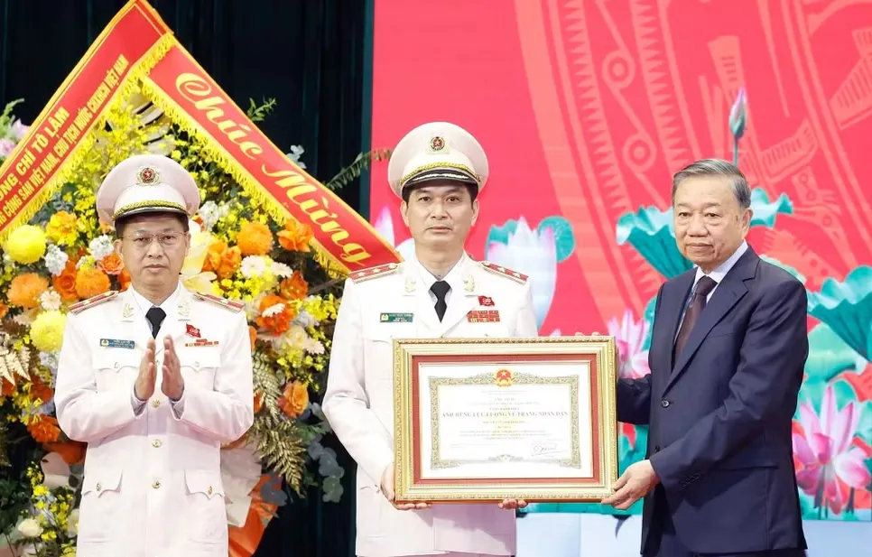 Tổng B&iacute; thư, Chủ tịch nước: X&acirc;y dựng nguồn nh&acirc;n lực an ninh đ&aacute;p ứng y&ecirc;u cầu trong kỷ nguy&ecirc;n mới - Ảnh 4.