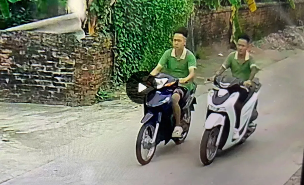 Xử l&yacute; 2 thanh ni&ecirc;n ở Hưng Y&ecirc;n đi xe m&ocirc; t&ocirc; kh&ocirc;ng đội mũ bảo hiểm, lạng l&aacute;ch, đ&aacute;nh v&otilde;ng  - Ảnh 1.
