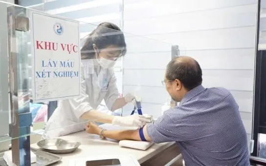 Khám sức khỏe định kỳ giúp phát hiện sớm và điều trị hiệu quả gan nhiễm mỡ.