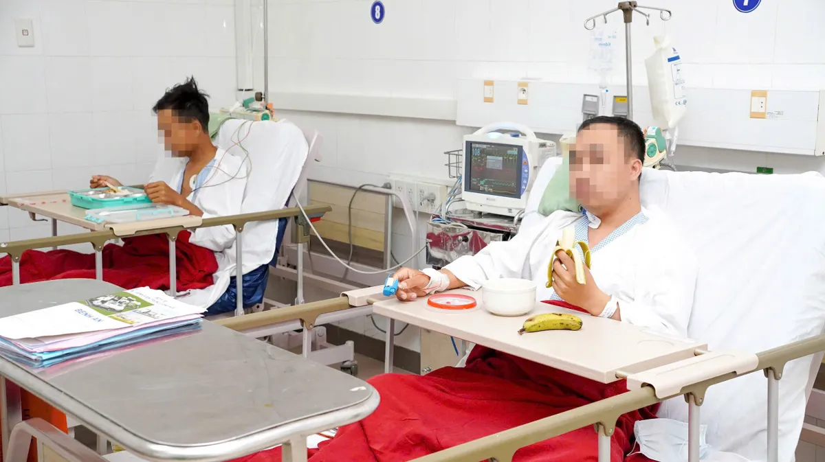 Hiến tạng cứu người: 6 bệnh nh&acirc;n tại Huế đồng loạt xuất viện- Ảnh 2.