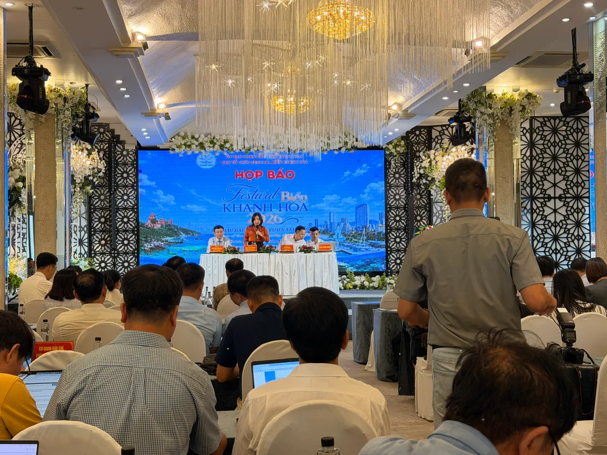 Kh&aacute;nh H&ograve;a c&ocirc;ng bố Festival Biển 2026: Hơn 40 sự kiện đặc sắc, kỳ vọng đ&oacute;n 800.000 lượt kh&aacute;ch- Ảnh 2.