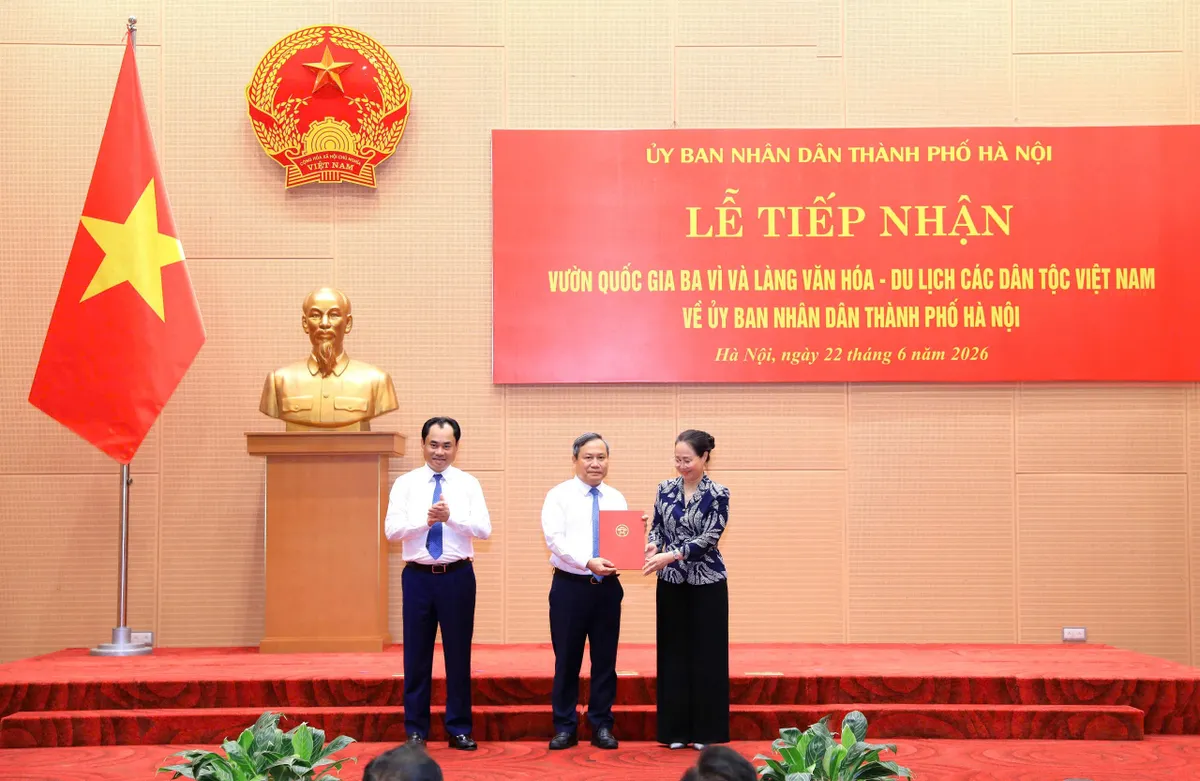 H&agrave; Nội tiếp nhận Vườn quốc gia Ba V&igrave; v&agrave; L&agrave;ng Văn h&oacute;a - Du lịch c&aacute;c d&acirc;n tộc Việt Nam - Ảnh 3.
