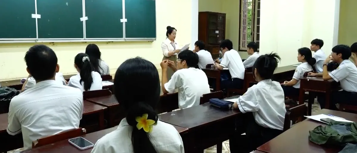 Những "con số lạ" v&agrave; sự thay đổi tư duy của c&aacute;c bậc phụ huynh trong m&ugrave;a tuyển sinh lớp 10 năm 2026.- Ảnh 2.