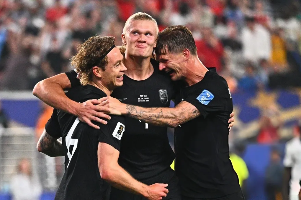 Haaland tỏa sáng lập cú đúp, Na Uy sớm ghi tên vào vòng 32 đội World Cup 2026- Ảnh 1. Haaland tỏa sáng lập cú đúp, Na Uy sớm ghi tên vào vòng 32 đội World Cup 2026- Ảnh 1.