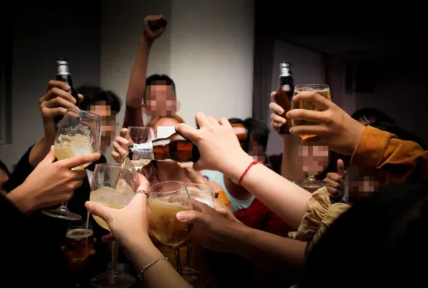 Những "ma men" phải đối mặt với những t&aacute;c hại g&igrave;?- Ảnh 1.