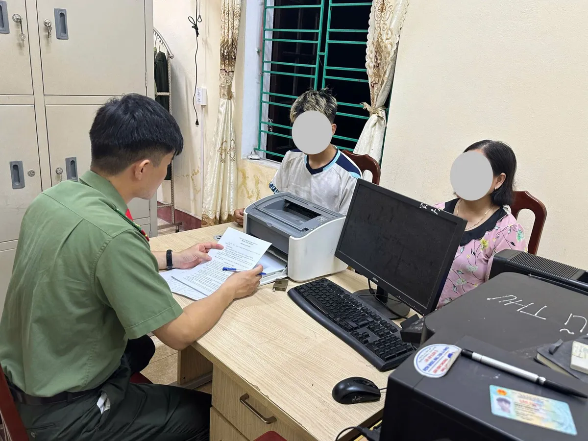 Xử l&yacute; thiếu ni&ecirc;n đăng video xấu độc, cổ s&uacute;y vi phạm ph&aacute;p luật tr&ecirc;n TikTok - Ảnh 1.