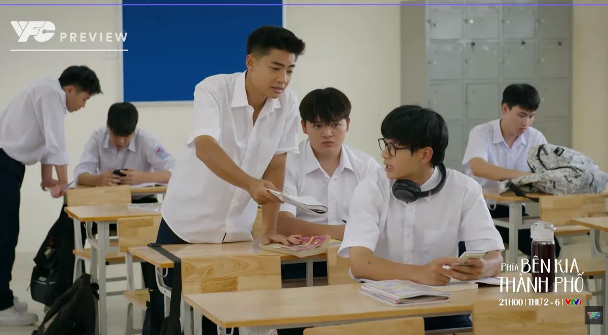 Ph&iacute;a b&ecirc;n kia th&agrave;nh phố - Tập 18: Khu&ecirc; v&agrave; Cương nghỉ chơi v&igrave; Tuyết Lan,  - Ảnh 1.