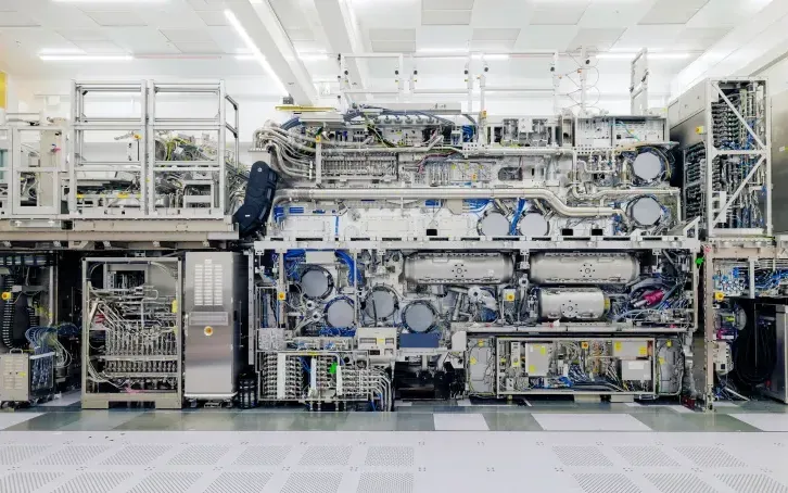 Máy quang khắc EUV khẩu độ số cao của ASML. (Ảnh: ASML)