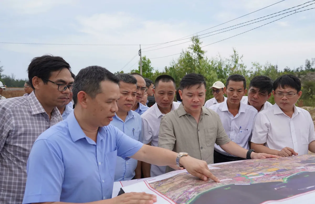 Chủ tịch tỉnh Đắk Lắk: Kiến tạo ch&iacute;nh quyền h&agrave;nh động, đồng h&agrave;nh c&ugrave;ng doanh nghiệp- Ảnh 2.