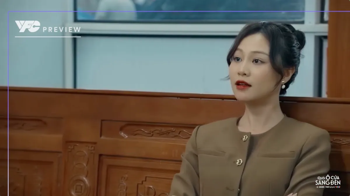 Dưới &ocirc; cửa s&aacute;ng đ&egrave;n - Tập 18: Dương kh&ocirc;ng đồng &yacute; k&yacute; đơn ly h&ocirc;n, Diệu vẫn ki&ecirc;n quyết chia tay - Ảnh 2.