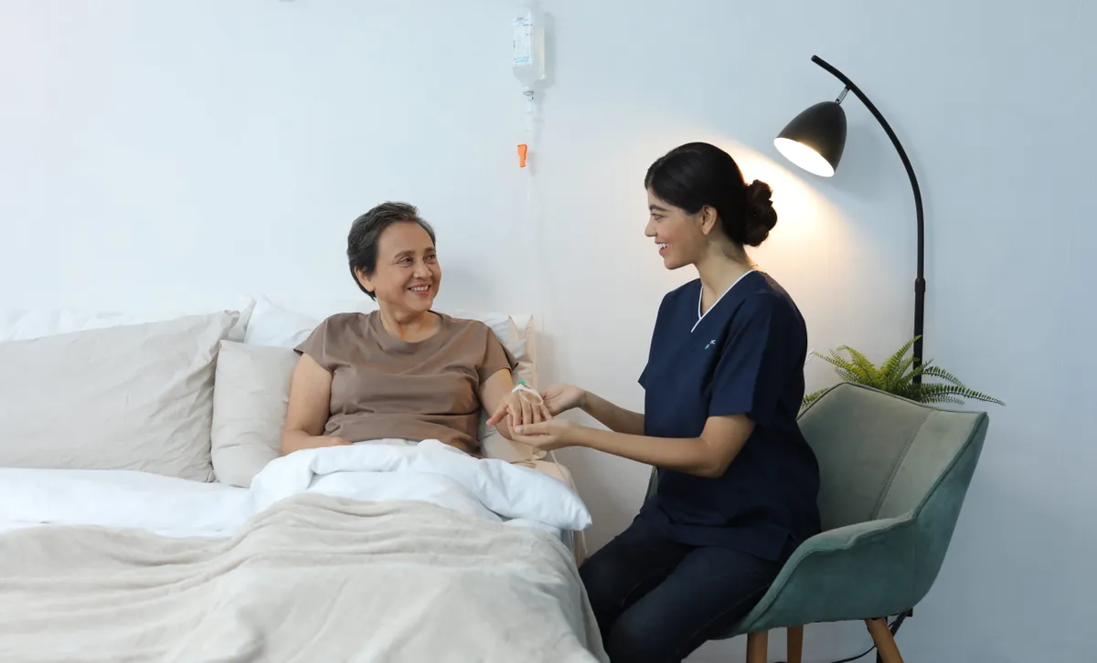 Bệnh viện tại gia - xu hướng chăm s&oacute;c sức khỏe thời đại số  - Ảnh 1.