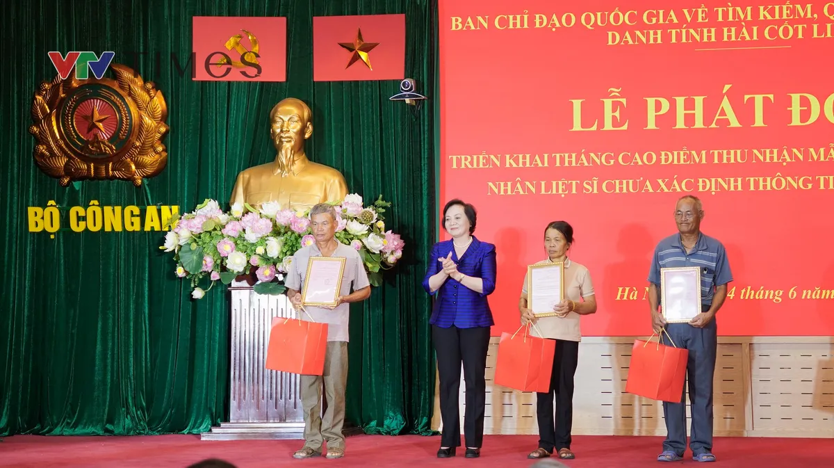 Bộ C&ocirc;ng an ph&aacute;t động cao điểm thu nhận mẫu sinh phẩm ADN th&acirc;n nh&acirc;n liệt sĩ chưa x&aacute;c định th&ocirc;ng tin tr&ecirc;n to&agrave;n quốc - Ảnh 5.