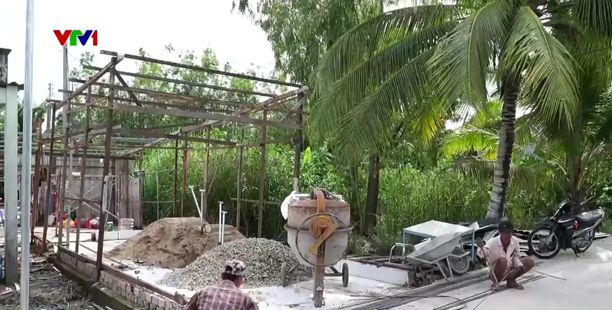 Hơn 1.000 hộ d&acirc;n ở C&agrave; Mau được hỗ trợ x&acirc;y mới, sửa chữa nh&agrave; ở - Ảnh 1.