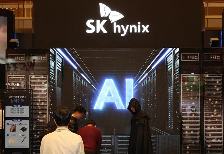 SK Hynix vượt Samsung, trở th&agrave;nh doanh nghiệp gi&aacute; trị nhất H&agrave;n Quốc nhờ l&agrave;n s&oacute;ng AI- Ảnh 1.