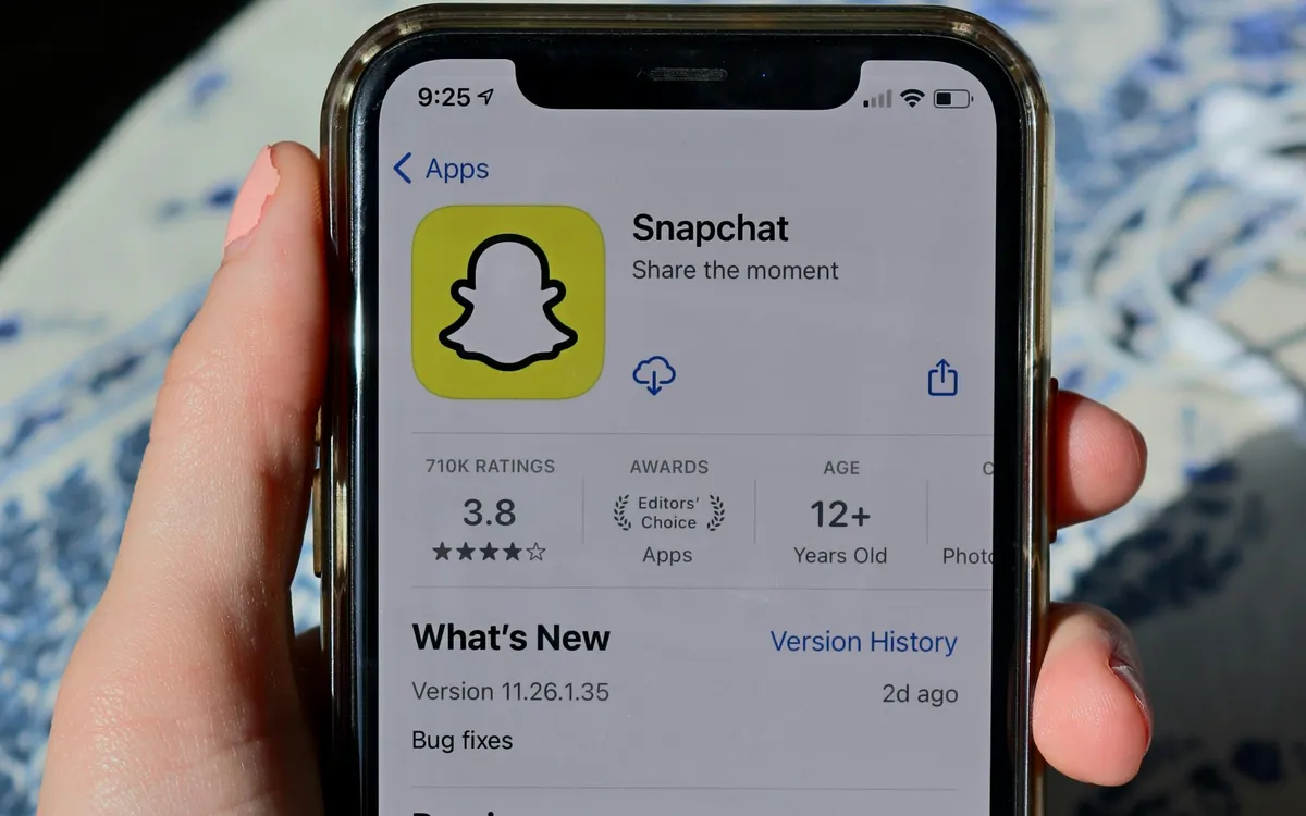 Ứng dụng Snapchat trên điện thoại. (Ảnh: Unsplash)