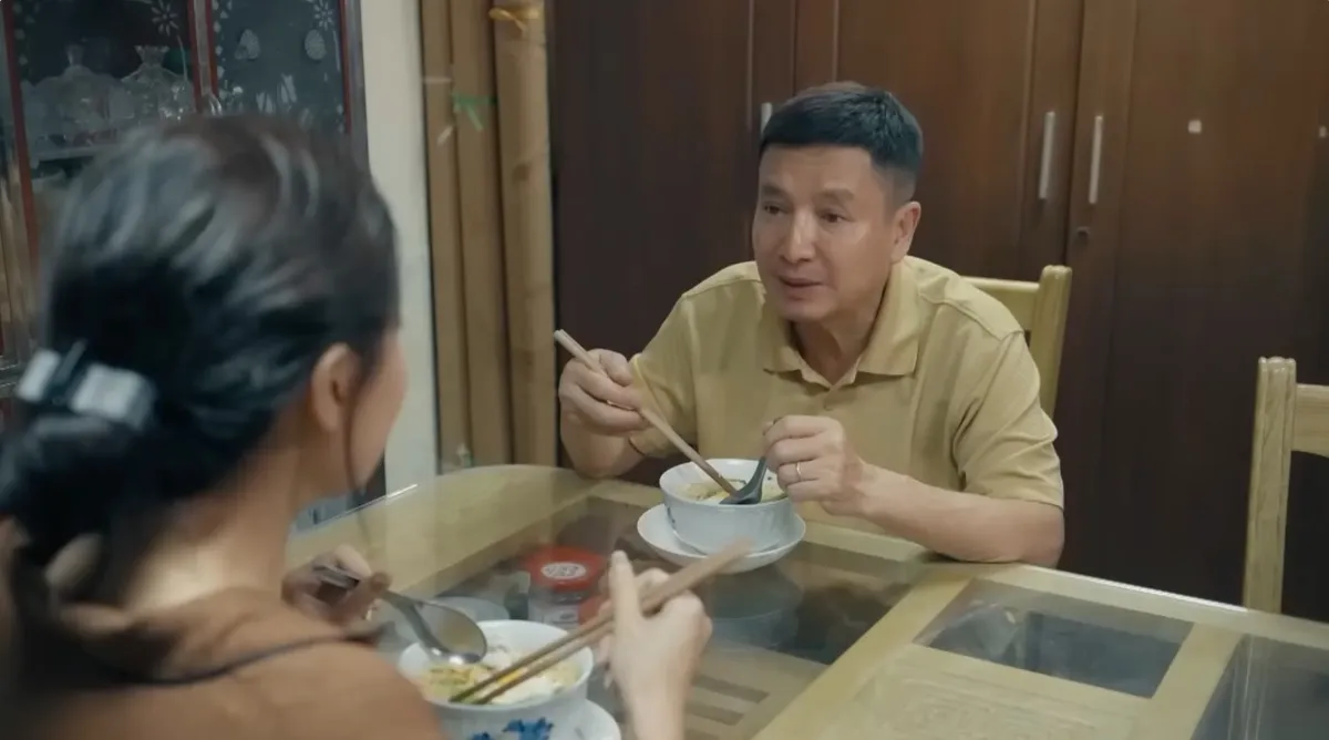 Dưới &ocirc; cửa s&aacute;ng đ&egrave;n - Tập 18: Diệu v&agrave; Dương đồng thuận ly h&ocirc;n; bạn trai V&acirc;n lấy trộm v&agrave;ng của Sinh - Ảnh 1.