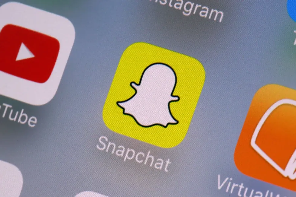 Mạng x&atilde; hội Snapchat bị kiện v&igrave; li&ecirc;n quan vụ x&acirc;m hại trẻ em - Ảnh 1.