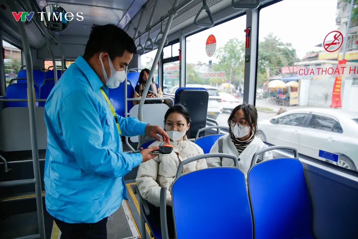 H&agrave; Nội vận h&agrave;nh v&eacute; điện tử li&ecirc;n th&ocirc;ng cho giao th&ocirc;ng c&ocirc;ng cộng từ 25/6 - Ảnh 1.
