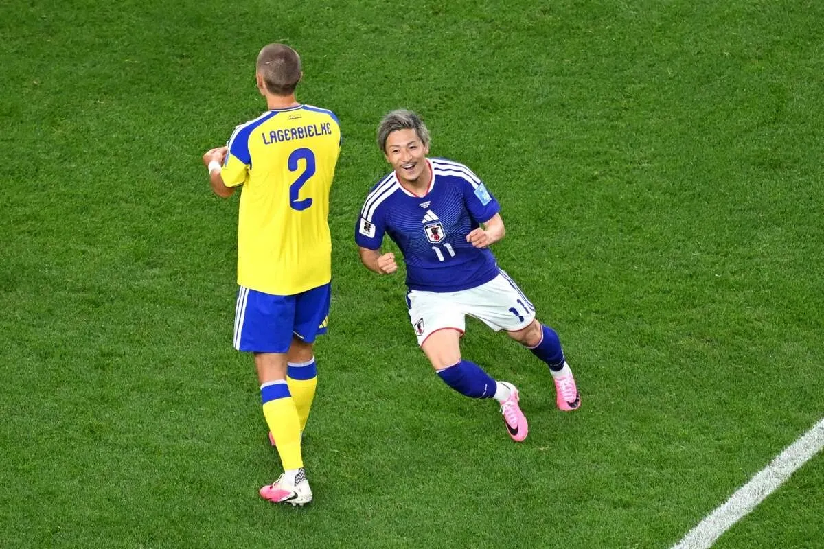 Nhật Bản h&ograve;a Thụy Điển 1-1, chạm tr&aacute;n Brazil ở v&ograve;ng 1/16 World Cup 2026- Ảnh 1.