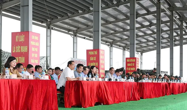 Ninh B&igrave;nh: Sẵn s&agrave;ng ứng ph&oacute; si&ecirc;u b&atilde;o từ những t&igrave;nh huống s&aacute;t thực tế - Ảnh 5.