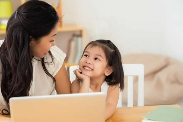 Cha mẹ phải đứng t&ecirc;n t&agrave;i khoản khi trẻ d&ugrave;ng dịch vụ mạng từ 1-7-2026- Ảnh 1.