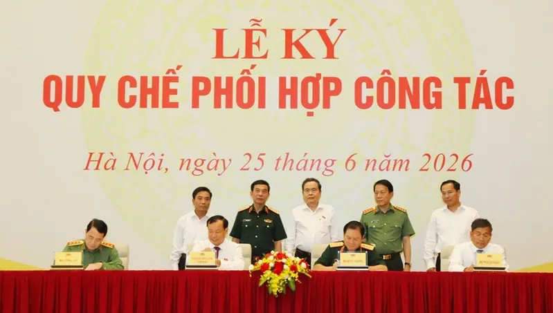 Quốc hội v&agrave; c&aacute;c bộ k&yacute; quy chế phối hợp, tăng cường li&ecirc;n kết trong lĩnh vực quốc ph&ograve;ng, an ninh, đối ngoại- Ảnh 1.