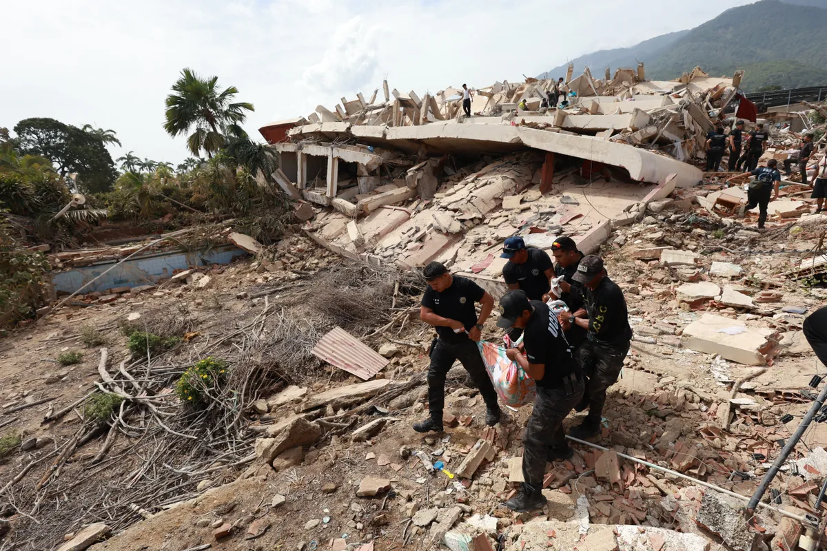 Venezuela chạy đua khắc phục hậu quả động đất- Ảnh 1.