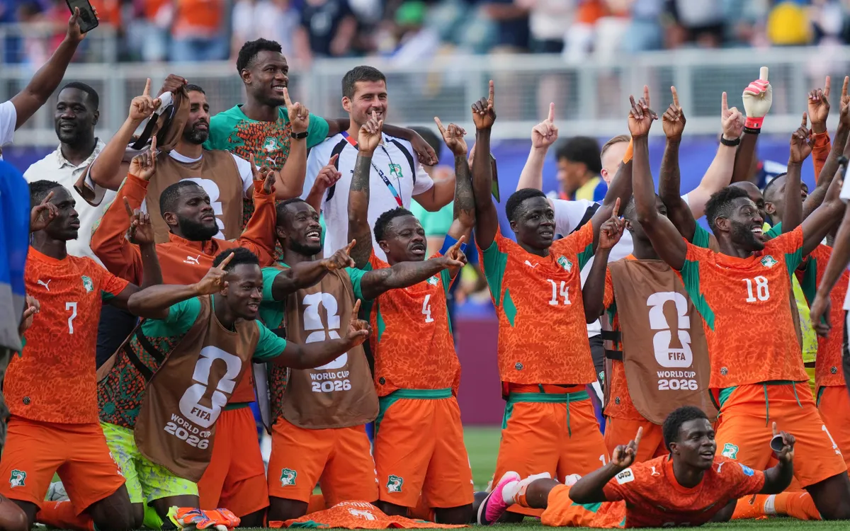 Dù là quê hương sản sinh ra rất nhiều ngôi sao bóng đá hàng đầu thế giới nhưng FIFA World Cup 2026™ là lần đầu tiên Bờ Biển Ngà đạt thành tích vượt qua vòng bảng (Ảnh: AP)