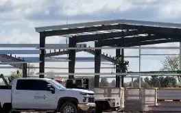Nhu cầu tính toán cho AI thúc đẩy xây dựng các trung tâm dữ liệu quy mô lớn, tạo cơ hội kinh tế nhưng gây lo ngại về tác động lâu dài.