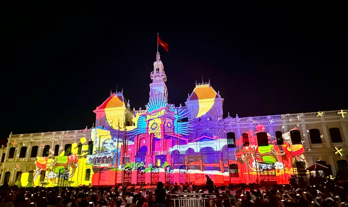 Thưởng thức đại tiệc nghệ thuật miễn ph&iacute; tại TP Hồ Ch&iacute; Minh- Ảnh 1.