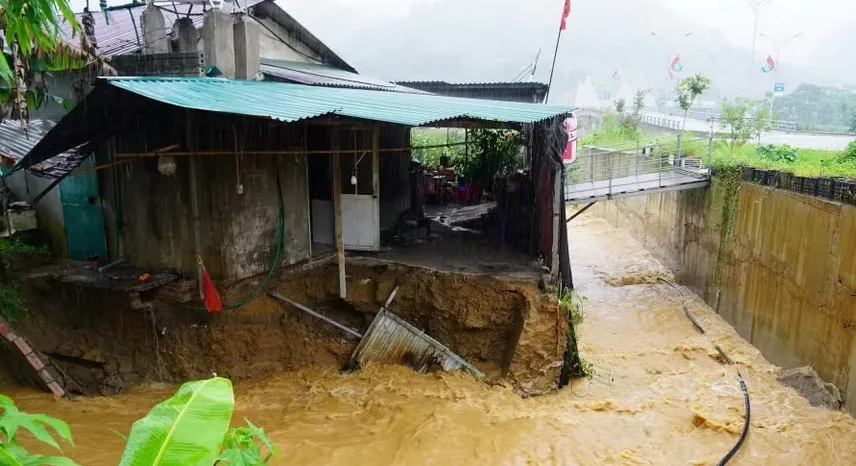 C&aacute;c tỉnh miền n&uacute;i ph&iacute;a Bắc chủ động ứng ph&oacute; mưa lớn, lũ qu&eacute;t, sạt lở đất - Ảnh 1.
