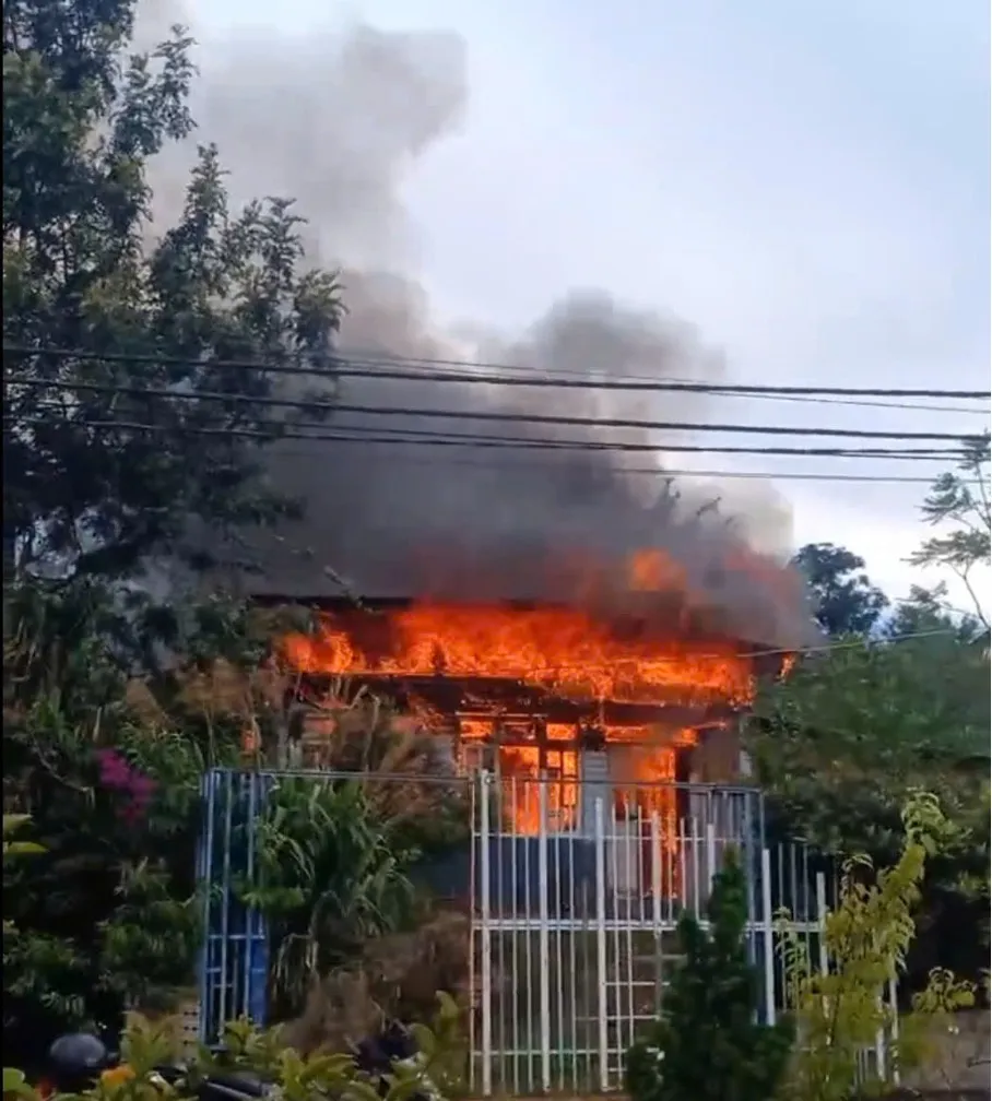 Ch&aacute;y lớn thi&ecirc;u rụi ho&agrave;n to&agrave;n căn nh&agrave; ở L&acirc;m Đồng - Ảnh 1.
