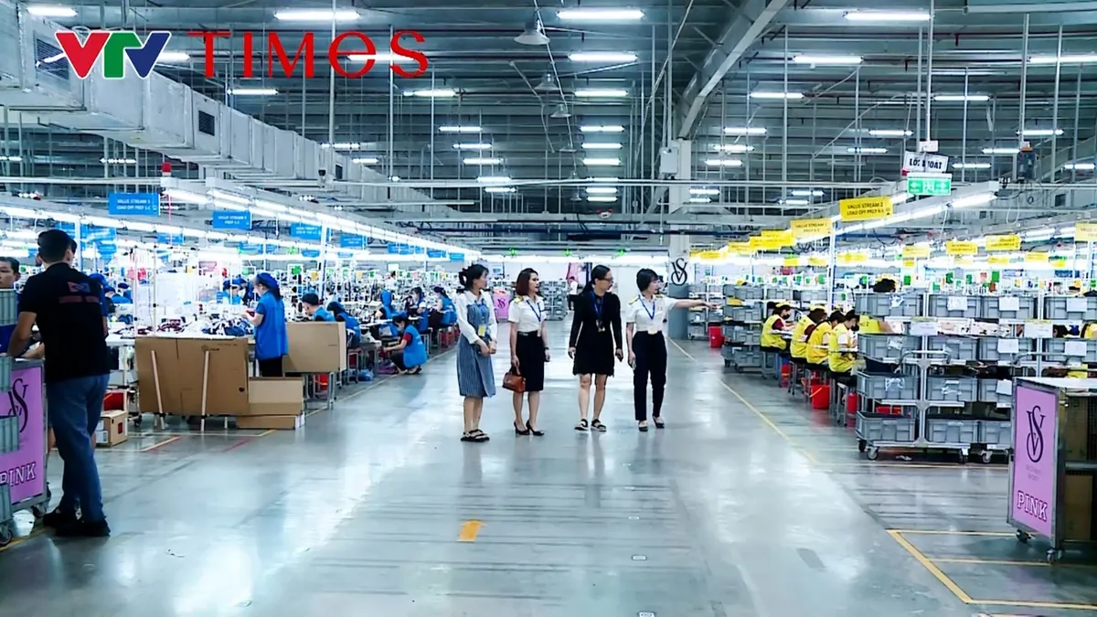 Bắc Ninh chuyển h&oacute;a nghị quyết th&agrave;nh động lực ph&aacute;t triển c&ocirc;ng nghiệp mới - Ảnh 2.